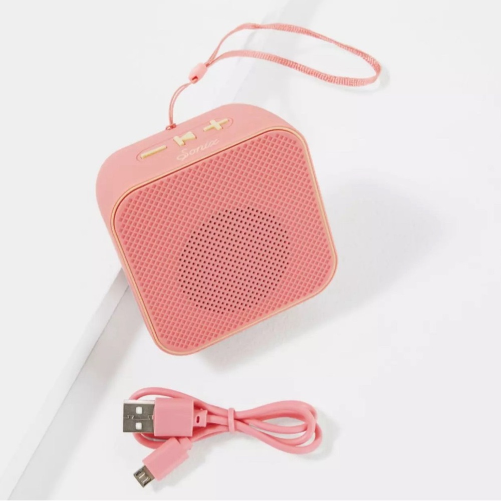 🆕 Sonix Pink Bluetooth Speaker USB Charging Cable + Wrist Strap New In Box